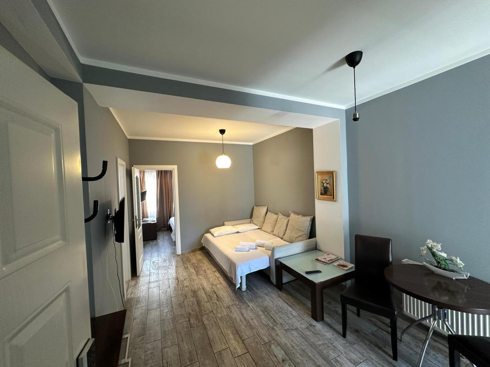 Ave Hotel Victoriei Bucharest Exterior photo