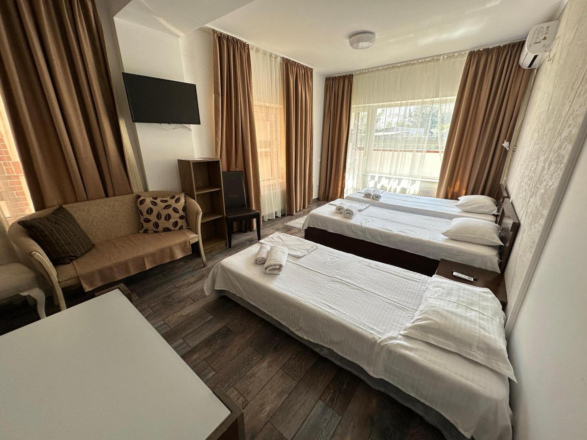 Ave Hotel Victoriei Bucharest Exterior photo